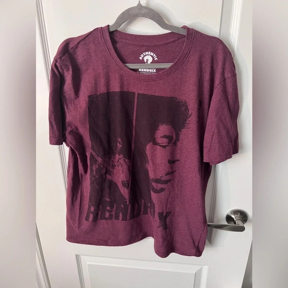 Authentic Hendrix | Jimi Hendrix Maroon Crew Neck T-Shirt | Size M - Picture 4 of 4